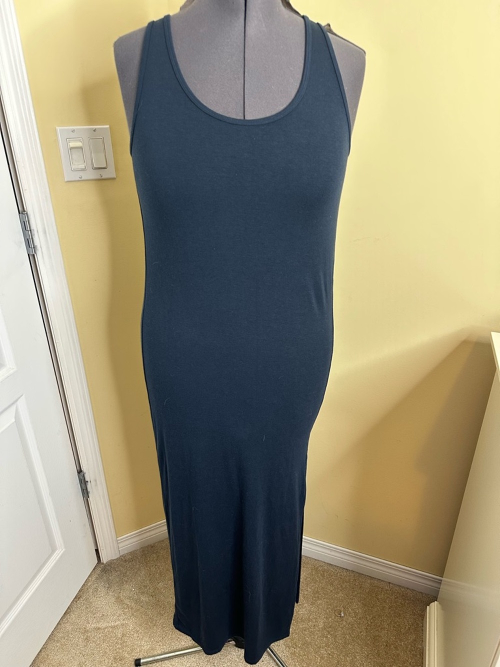 Kit and Ace navy stretchy knit maxi dress with side slit size small - Picture 3 of 10